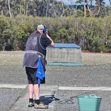 Cressy members Nico Prius, Luke Hancock, John Crosswell, Kim Hubble and  Brian Adkins headed over to Mersey CTC to compete in their 3 day shoot!  Shout out to Brian for winning the