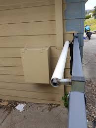 coyote roller for containing fence hopping pets videos and photo homemadetools net cat fence dog proof fence coyote rollers