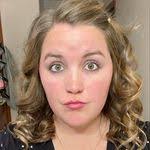 Lea Stratton's Instagram, Twitter & Facebook