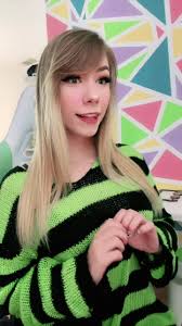 Trying to Recreate a Popular Dance TikTok