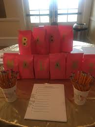 Baby Shower Game Guess What S In Bag Baby Shower Baby Shower Games Shower Games