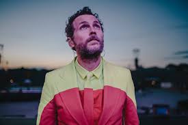 A te è il titolo di una romantica canzone di jovanotti, pubblicata il 7 marzo 2008 e presente come secondo singolo all'interno del suo dodicesimo album intitolato safari. A Te Wikitesti
