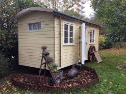 Schaferwagen Manufaktur Ein Stuck Nostalgie Im Neuen Gewand Schaferwagen Badekarren Und Badewagen Als Sauna Gastezimmer Ateli Schaferwagen Garten Bauwagen