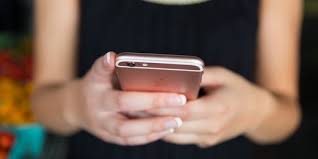Sentuh kartu nama di bagian atas halaman pengaturan. Cara Membuat Apple Id Di Iphone Dan Komputer Optimalkan Penggunaan Gawai Merdeka Com