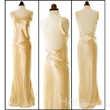 I'm not sure about the desinger, but if you google how to lose a guy in 10 days dress you'll find many sites (many are for prom dresses) that have them almost the. How To Lose A Man In 10 Days Yellow Dress Google Kereses Celebrity Evening Dress Dresses Yellow Evening Dresses