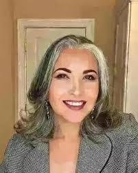 Hola quiero conocerte. Deja mi corazón ❤️ y te escribiré una carta