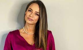 Photo about andreea raicu,tv star and moderator of many style and entertainment programs in romania. Mama Andreei Raicu S A ImbolnÄƒvit De Covid 19 Nu Imi E UÈ™or SÄƒ Vorbesc Stirileprotv Ro