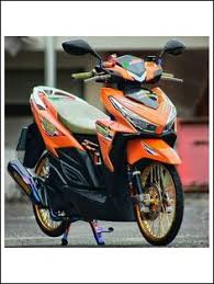 Ya modifikasi motor yaitu merubah suatu tampilan motor dari gaya biasa berubah menjadi lebih sporty, elegan. 36 Ide Modifikasi Motor Indonesia Motor Lowrider Honda