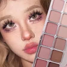 Köp 12 färger Ögonskuggspalett Matt Eye Shadow Makeup Nakenfärg Ögonpigment  Hållbar Ögon Makeup Kosmetika i Sverige för priset från 97