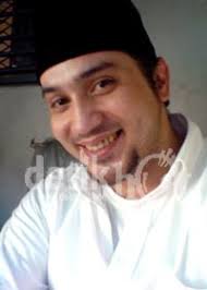 Umur 47 tahun) adalah aktor indonesia. Gary Iskak Siap Dipenjara 6 Bulan