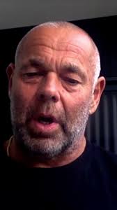 Longboard shaper gives his thoughts