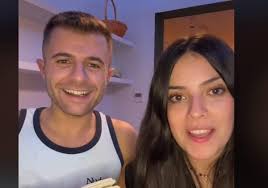 La tiktoker María Esteban pone a prueba al youtuber Iban García con algunas  de las palabras más típicas de Murcia