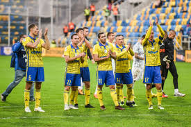 All information about arka gdynia (1 liga) current squad with market values transfers rumours player stats fixtures news Arka Gdynia Na Zgrupowaniu W Gniewinie Czy Druzyna Wroci Odmieniona