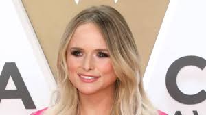 How Dare You Love: New Miranda Lambert video stars all the dogs