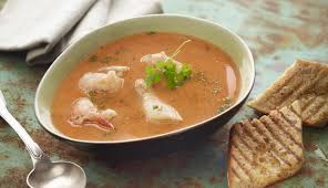 Puede ser una receta para navidad como primer plato. Sopa De Pescado Con Tomate Nestle Cocina