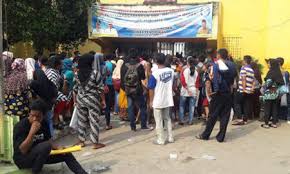 Check spelling or type a new query. Ppdb Smp Negeri 27 Medan Ricuh Wali Dan Orangtua Calons Siswa Keluhkan Panitia Metro24jam Com