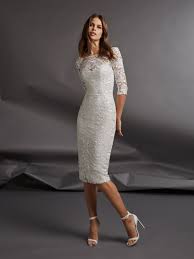 Short Lace Wedding Dress With 3 4 Sleeves Pronovias Abitini Bianchi Abito Da Sposa Corto Vestiti Da Sposa Incredibili