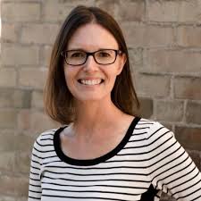 Danielle Law (@daniellemlaw)