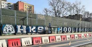 18 maja 2021, 13:34 | autor: Kibice Ruchu Chorzow Przemalowali Graffiti Gks Katowice Na Giszowcu Zdjecia Ekrany Akustyczne Przy Pszczynskiej Ciagle Sa Tak Ozdabiane Dziennik Zachodni
