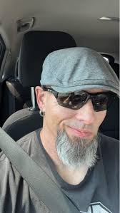 Just noticed that my iron is hoping I have a great day.