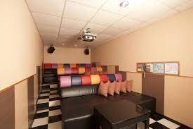 No band has embodied the fundamental belief that rock 'n' roll can change the world quite like u2. U2é›»å½±é¤¨ å¿ å­é¤¨ Foto Facebook