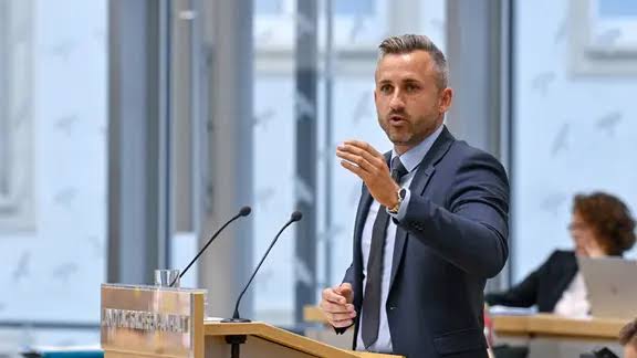 Vor Landtagswahl 2026: AfD setzt aufs Dauer-Reizthema "Migration" | mdr.de
