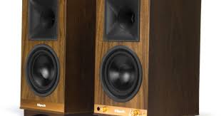 The Sixes Powered Bookshelf Speakers Klipsch Klipsch Powered Speakers Bookshelf Speakers