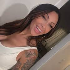 Amanda Redfern (@redferny) • Threads, Say more