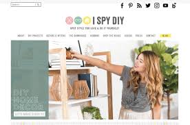 Along with sharing advice on fitness, beauty, fashion, lifestyle, and food, rachel also owns a successful women's clothing brand. 41 Gorgeous Women S Lifestyle Blogs You Ll Be Glad You Discovered 2021 Faves