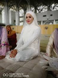 Pada dia, menjadi ibu sebelum masanya langsung tidak mendatangkan masalah apabila mommy dan daddynya ada membantu. Drama Pencuri Cinta Kelas Satu Lakonan Emma Maembong Dan Hafreez Adam Jom Edutainment