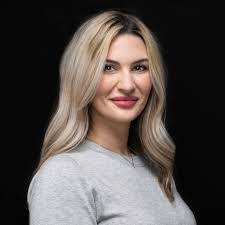 Holly Spaulding's Instagram, Twitter & Facebook