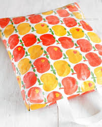 Diy Kniekissen Nahen Stoff Mit Frischhaltefolie Laminieren Beschichten Frischhaltefolie Stoffe Und Stoffdruck