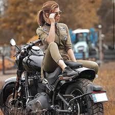 Pin By Chen Wang On Ulfhardzone Biker Girl Motorbike Girl Bike Photoshoot