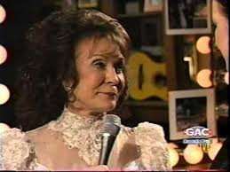Loretta Lynn sings Table for Two, Interview with Loretta, Fist City,  Wilburn Bros. Show