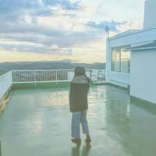 yu ri0706 さんのinstagramをピンしています 寒い 階段 妹尾車 久々 又しても 岡山 途中 牛窓オリーブ園 綺麗 景色 海 冬 恋人の聖地 恋人おらんけど 屋上 なんか学校の屋上みたいやったな 学校屋上立入禁止やって見たことないけど 屋上 綺麗 景色 景色