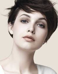 Short straight hairstyles like this are sharp, edgy, and sexy. 15 Cute Short Straight Hairstyles Short Hairstyles Haircuts 2019 2020
