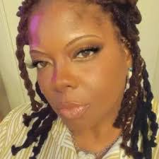 Alexis Sheppard's Instagram, Twitter & Facebook