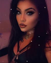 Heyooo everyone, Just been invited to this group by one of the girls I  recently became besties with and I just taught I'd introduce myself as I  love meeting new people and