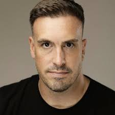 🚨 TALENT WANTED ALERT 🚨 We are a couple of weeks into launching Djuce  Wines to the world. It's been a whirlwind of wine saloons, pop-ups,  tastings, parties, and music festivals in