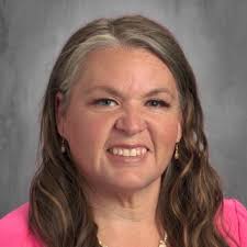 For this "Monday Moment" we want to introduce you to TJ Naylor. He will be  the new principal at Stewart Elementary for the 2020-21 school year. Help  us welcome him and all