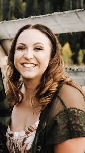 Angela Cunningham's Instagram, Twitter & Facebook