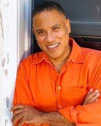 Eric Holness's Instagram, Twitter & Facebook