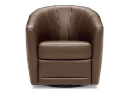 Maison corbeil offre une large sélection de fauteuils alliant le chic et le confort pour habiter votre salon. Fauteuil Pivotant En Cuir Toupy Coloris Chocolat Conforama