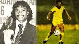 Från wikipedia, den fria encyklopedin. Jersi Bola Mokhtar Dahari Kini Dijual Dengan Harga Rm4 500