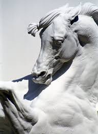 Images Sculptures Monumentales Pferdeskulptur Pferdekunst Und Pferdezeichnungen
