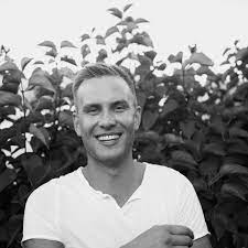 Come on we share some latest information about erlend hanstveit about his biography, net worth, career, income, and expenses. Hva Mener Erlend Gunstveit Kristelig Folkeparti