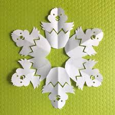 See more ideas about paper chains, paper crafts, snowflakes. 140 Paper Chains Snowflakes Spiral Ideas Paper Chains Paper Crafts Snowflakes