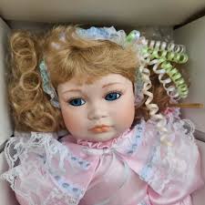 LITTLE COMPANION COLLECTION 21" "Bonnie" porcelain doll with box $35.00