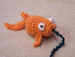 This easy plush cat knitting pattern is so easy, anyone with basic knitting skills can make it. 25 Fun And Easy Crochet Patterns For Your Cat Diy Crafts