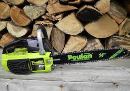 Poulan 2000 Gas Chainsaw W 14 Bar Chain For Parts Repair Has Spark Compression Gas Chainsaw Chainsaw Poulan Chainsaw